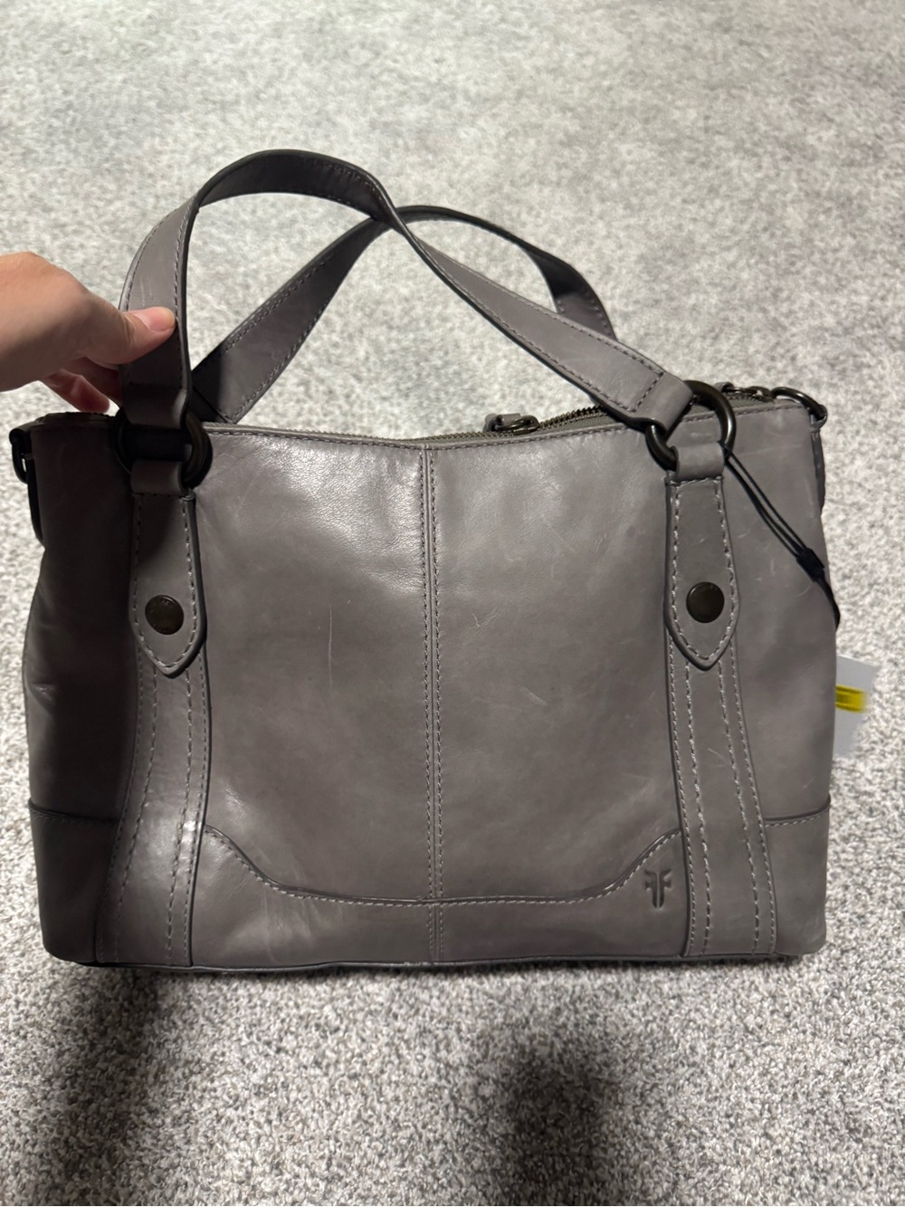 FRYE AND CO. Gray Leather Shoulder Bag